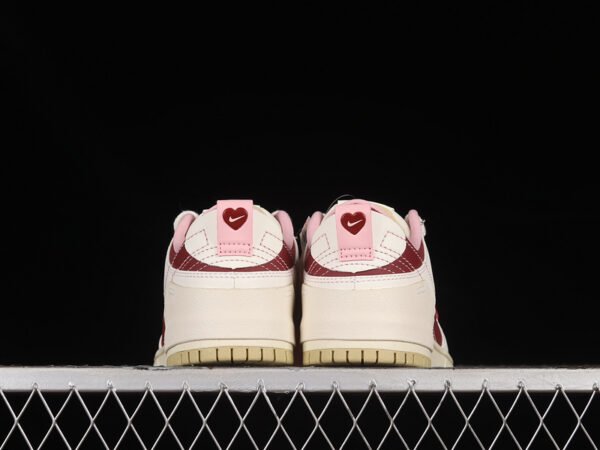 DUNK LOW DISRUPT 2 VALENTINE S DAY TEAM RED_TEAM RED_CASHMERE