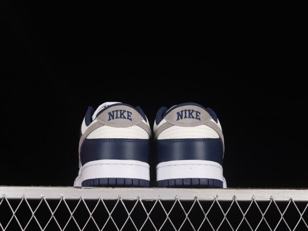 DUNK LOW MIDNIGHT NAVY_LIGHT SMOKE GREY_SUMMIT WHITE
