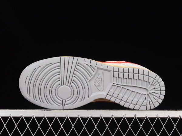 DUNK LOW ATHLETIC DEPARTMENT SAIL_PHOTON DUST_LIGHT SMOKE GREY_PICANTE RED