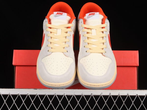 DUNK LOW ATHLETIC DEPARTMENT SAIL_PHOTON DUST_LIGHT SMOKE GREY_PICANTE RED