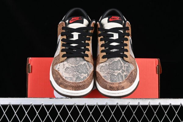 DUNK LOW PREMIUM CO JP NATURAL_BLACK_ALE BROWN_PECAN_DARK DRIFTWOOD_RED