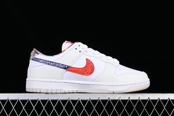 DUNK LOW GS MULTI COLOR PAISLEY WHITE_DIFFUSED BLUE_WHITE_MYSTIC RED