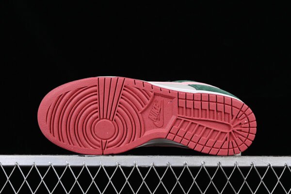 DUNK LOW ALL PETALS UNITED LIGHT BONE_SAIL_FIR GREEN_SAKURA PINK