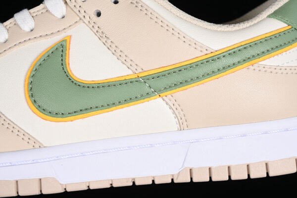 DUNK LOW PALE IVORY_OIL GREEN_WHITE_LASER ORANGE_SANDDRIFT