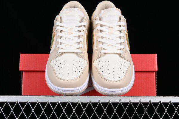 DUNK LOW PALE IVORY_OIL GREEN_WHITE_LASER ORANGE_SANDDRIFT