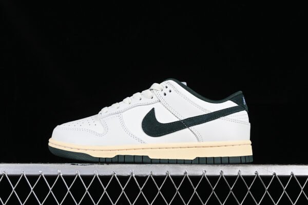 DUNK LOW ATHLETIC DEPARTMENT SAIL_DEEP JUNGLE_COCONUT MILK_WHITE