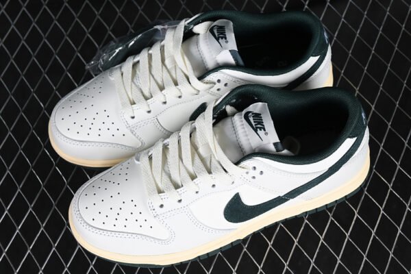 DUNK LOW ATHLETIC DEPARTMENT SAIL_DEEP JUNGLE_COCONUT MILK_WHITE