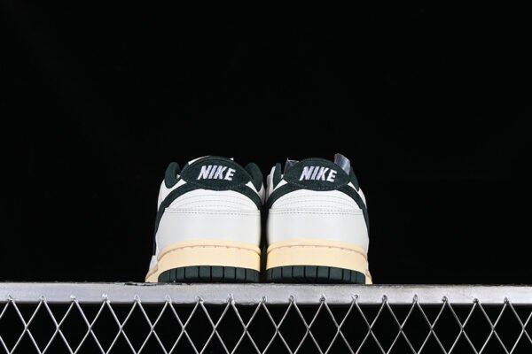 DUNK LOW ATHLETIC DEPARTMENT SAIL_DEEP JUNGLE_COCONUT MILK_WHITE