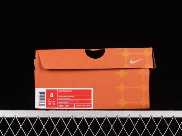 DUNK LOW SB BLACK_STEALTH_WHITE