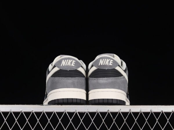 DUNK LOW SB BLACK_STEALTH_WHITE