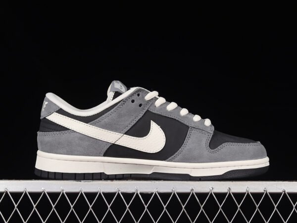 DUNK LOW SB BLACK_STEALTH_WHITE