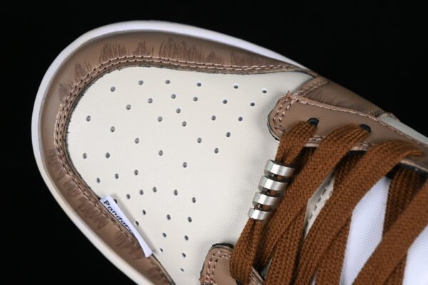 DUNK LOW SB BROWN_WHITE_BLACK