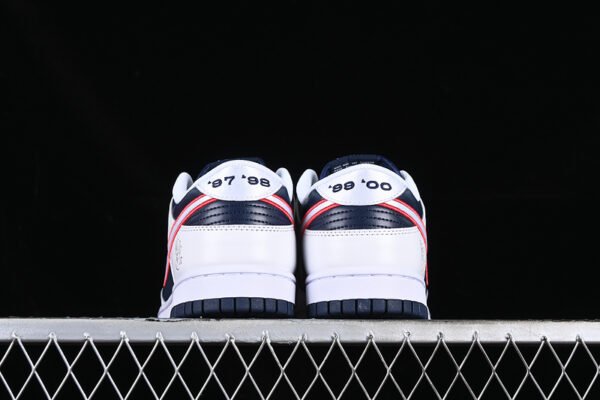 DUNK LOW PREMIUM OBSIDIAN_WHITE_UNIVERSITY RED_WOLF GREY