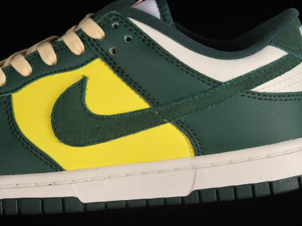 DUNK LOW SAIL_OPTI YELLOW_PICANTE RED_NOBLE GREEN