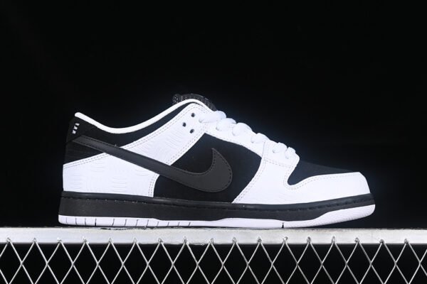 TIGHTBOOTH X DUNK LOW SB WHITE_BLACK_SAFETY ORANGE