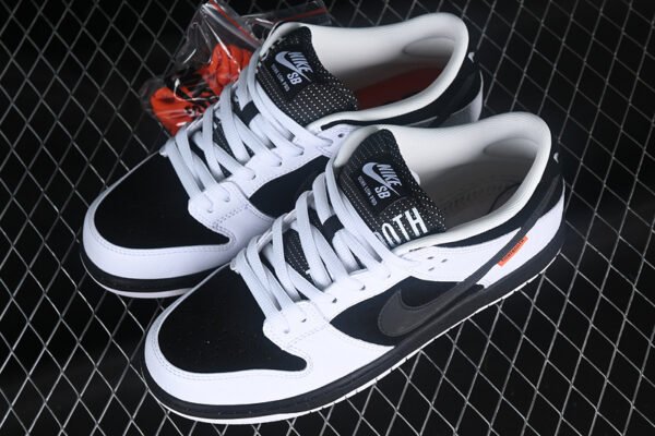 TIGHTBOOTH X DUNK LOW SB WHITE_BLACK_SAFETY ORANGE