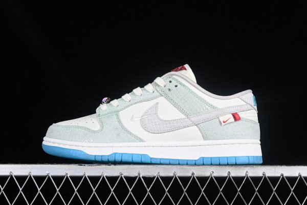 DUNK LOW LX YEAR OF THE DRAGON SAIL_DUSTY CACTUS_VAPOR GREEN_DRAGON RED