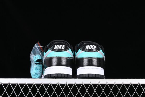 DIAMOND SUPPLY CO X DUNK LOW PRO SB TIFFANY AQUA_CHROME