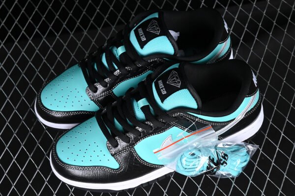 DIAMOND SUPPLY CO X DUNK LOW PRO SB TIFFANY AQUA_CHROME
