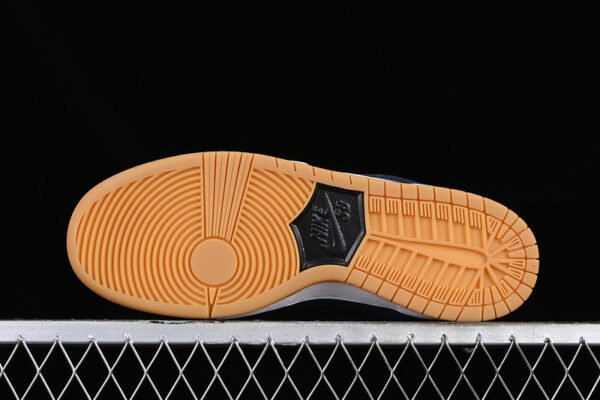 DUNK LOW PRO ISO SB MIDNIGHT NAVY_WHITE_GUM