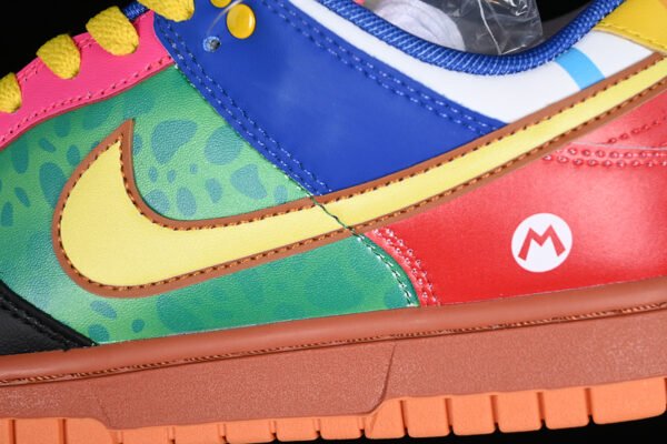 DUNK LOW SB BLACK_WHITE_MULTICOLOR