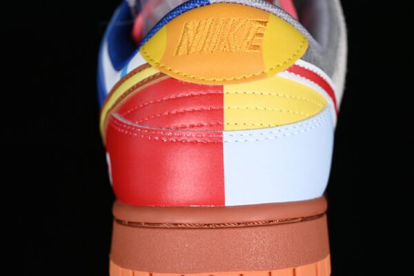 DUNK LOW SB BLACK_WHITE_MULTICOLOR