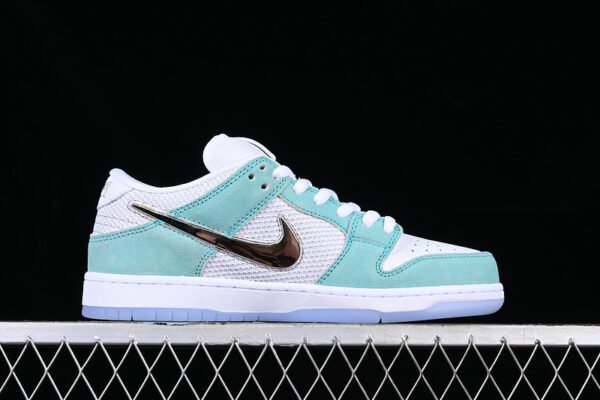 APRIL SKATEBOARDS X DUNK LOW SB TURBO GREEN_METALLIC SILVER_TURBO GREEN