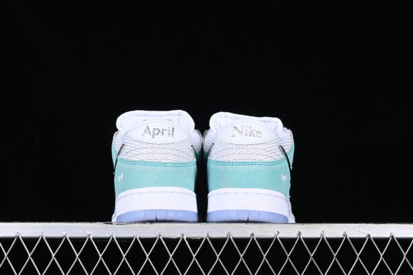 APRIL SKATEBOARDS X DUNK LOW SB TURBO GREEN_METALLIC SILVER_TURBO GREEN