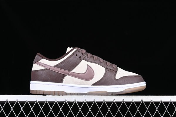 DUNK LOW COCONUT MILK_PLUM ECLIPSE_EARTH