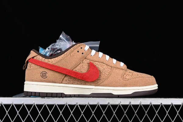 CLOT X DUNK LOW SP CORK NATURAL_FLAX_COCONUT MILK_BAROQUE BROWN