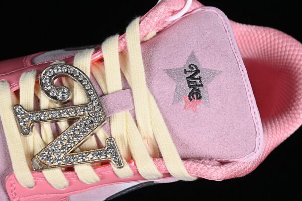 DUNK LOW LX BARBIE PINK FOAM_PALE VANILLA_BLACK_LOTUS PINK