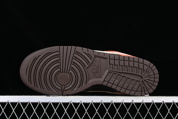 DUNK LOW RED PANDA VELVET BROWN_SANDDRIFT_RUGGED ORANGE