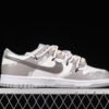DUNK LOW SB ESS WHITE_NEUTRAL GREY