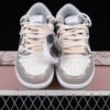 DUNK LOW SB ESS WHITE_NEUTRAL GREY
