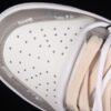 DUNK LOW SB ESS WHITE_NEUTRAL GREY