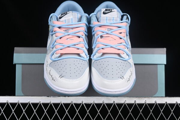 DUNK LOW SB CNY FLEECE SWOOSH_LIGHT BLUE