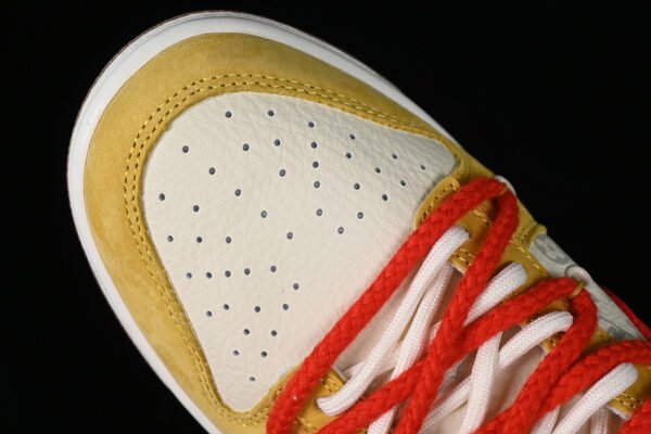 DUNK LOW LV WHITE_YELLOW_RED