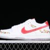 DUNK LOW DECON SB N7 OPTI YELLOW_UNIVERSITY RED_BRIGHT CRIMSON_STADIUM GREEN