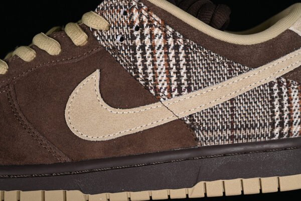DUNK LOW PRO SB TWEED BAROQUE BROWN_MUSHROOM