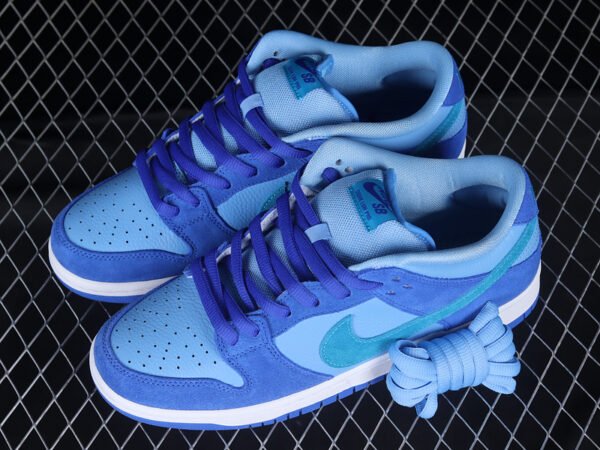 DUNK LOW PRO SB FRUITY PACK RACER BLUE_LASER BLUE_UNIVERSITY BLUE_WHITE