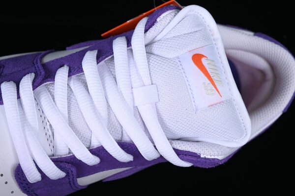 DUNK LOW SB COURT PURPLE_COURT PURPLE_WHITE_GUM LIGHT BROWN