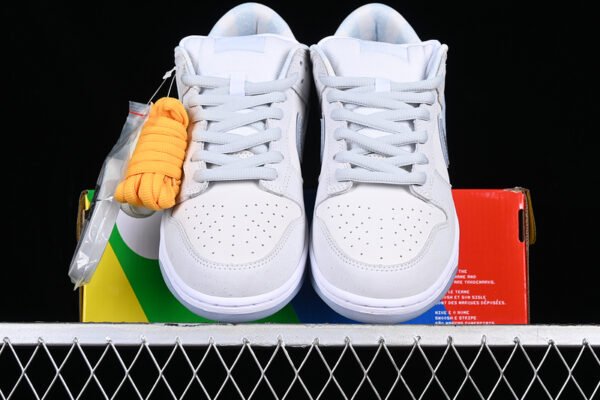 CONCEPTS X DUNK LOW OG SB QS WHITE LOBSTER FRIENDS FAMILY WHITE_PHOTON DUST_PURE