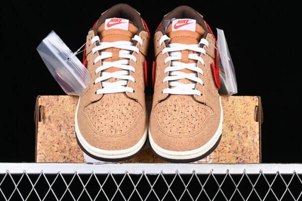 CLOT X DUNK LOW SP CORK NATURAL_FLAX_COCONUT MILK_BAROQUE BROWN