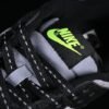 DUNK LOW BLACK_GREY_GREEN STRIKE