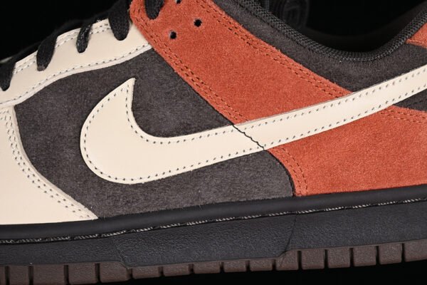 DUNK LOW RED PANDA VELVET BROWN_SANDDRIFT_RUGGED ORANGE
