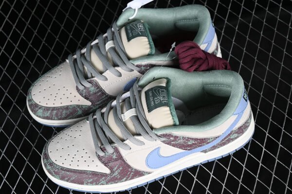 CRENSHAW SKATE CLUB X DUNK LOW SB SAIL_LIGHT BLUE_CEDAR