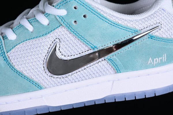 APRIL SKATEBOARDS X DUNK LOW SB TURBO GREEN_METALLIC SILVER_TURBO GREEN