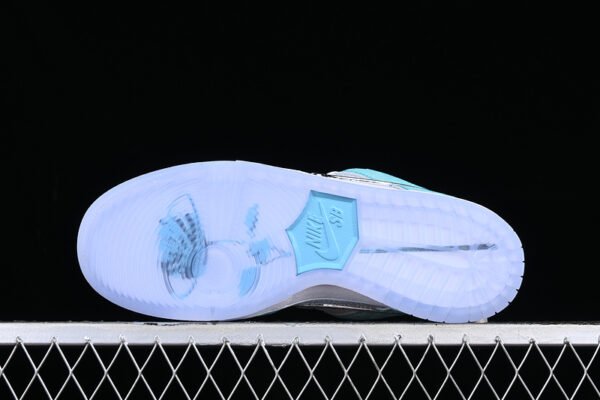 APRIL SKATEBOARDS X DUNK LOW SB TURBO GREEN_METALLIC SILVER_TURBO GREEN
