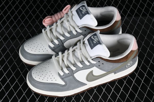 YUTO HORIGOME X DUNK LOW SB WHITE_GREY_GREEN_RED