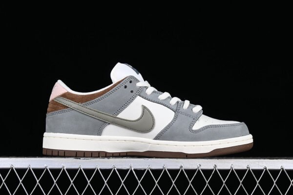 YUTO HORIGOME X DUNK LOW SB WHITE_GREY_GREEN_RED